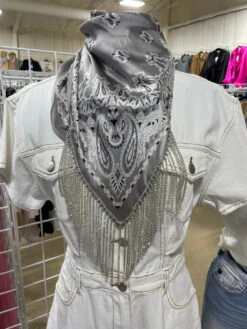 Bandit Babe Fringe Bandannas -Fashion Clothing Shop 0309E7F0 4758 45AB AFD5 E6538A04DF5E 1 105 c