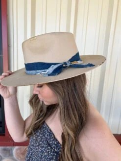 Strapless Jumper By Saints & Hearts -Fashion Clothing Shop B28DA028 4444 410F AFBD 077737CB8C94 1 105 c