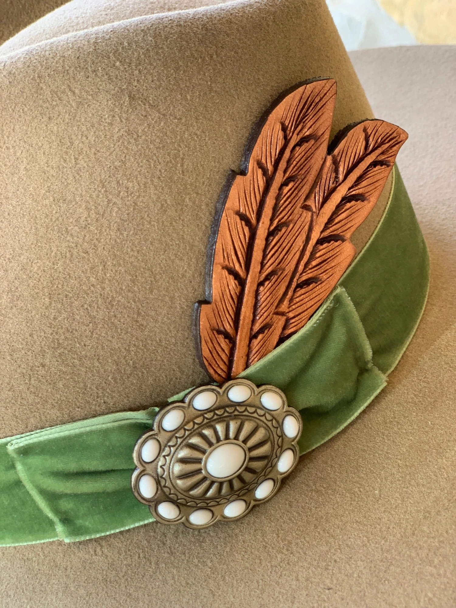 Charlie 1 Horse - Hippie 5 Charlie 1 Horse - Hippie - Image 3