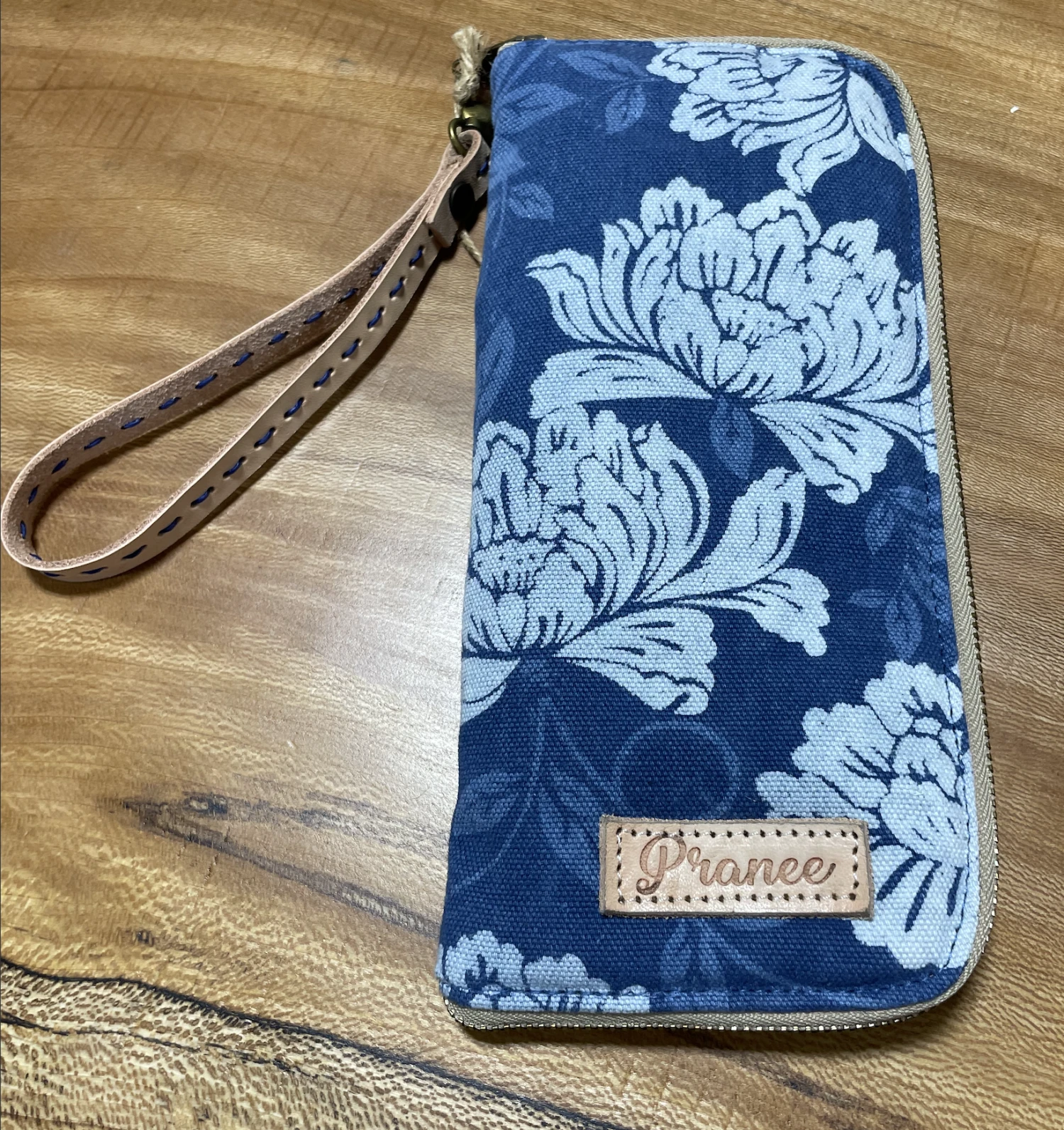 Pranee Malibu Murphy Wallet 3 Pranee Malibu Murphy Wallet