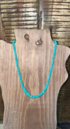 Cavewoman Turquoise Necklace -Fashion Clothing Shop image 2d780e3d b2de 4023 b3ca d6acb090a96e
