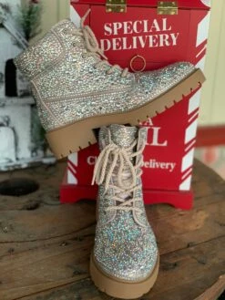 Steve Madden Betsey Johnson SB Hudsn Hiking Boot -Fashion Clothing Shop image 7878f733 2d88 4790 8188 423dc6b715a9