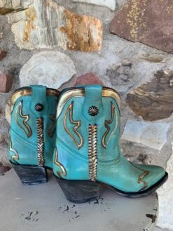 Corral Miranda Bootie -Fashion Clothing Shop img 0994 e1725bc8 01a9 4311 bf1b 520828c84976